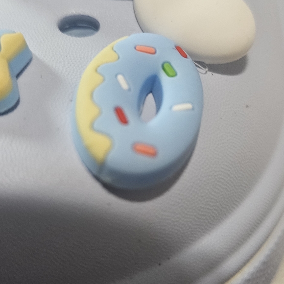 Sanrio Blue SlipOn CROC Style Sandals- Cinnamoroll Character & 8 Charms 35/36